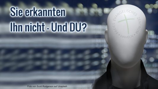 Gesichtslose Schaufensterpuppe